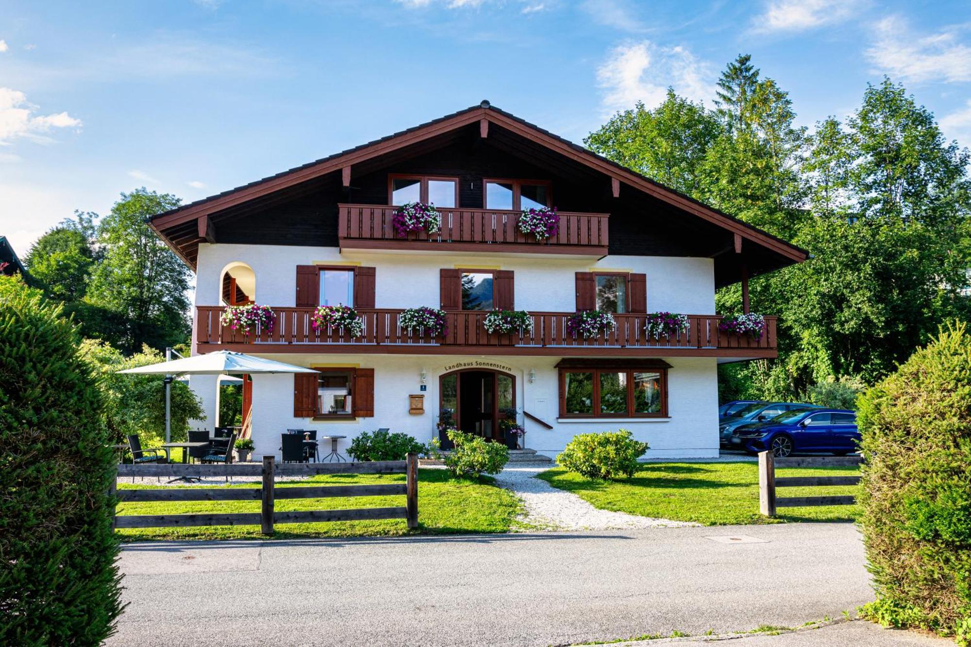 Hotel Garni Landhaus Sonnenstern Schoenau am Koenigsee Exterior photo