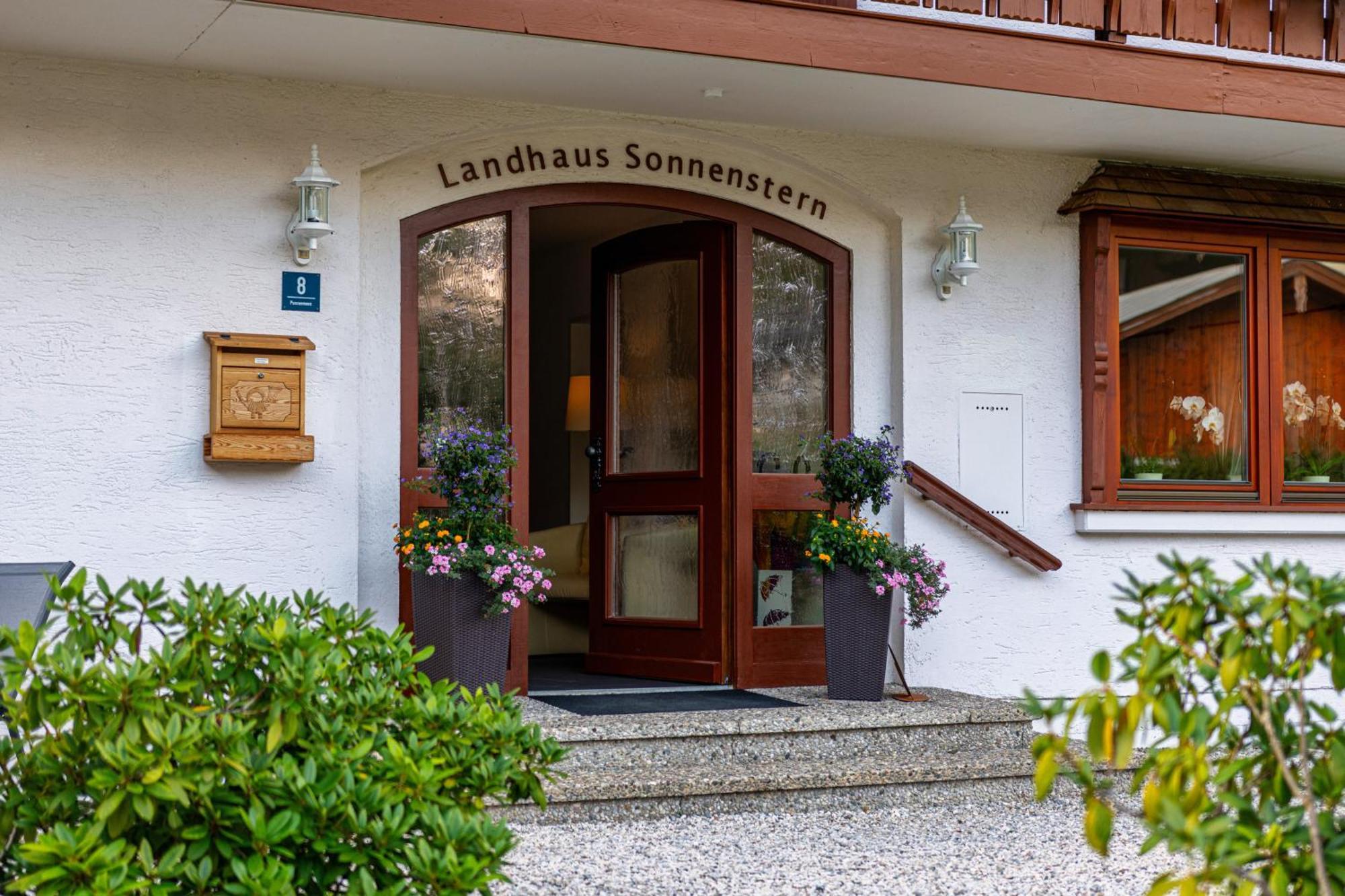 Hotel Garni Landhaus Sonnenstern Schoenau am Koenigsee Exterior photo